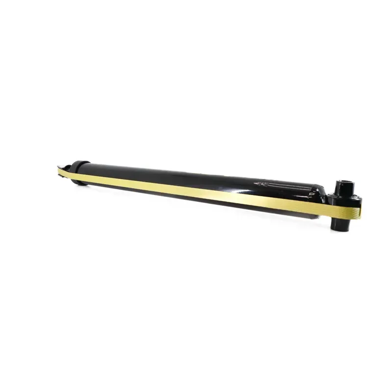 Amortiguador tras para mazda 3 y 5 0608